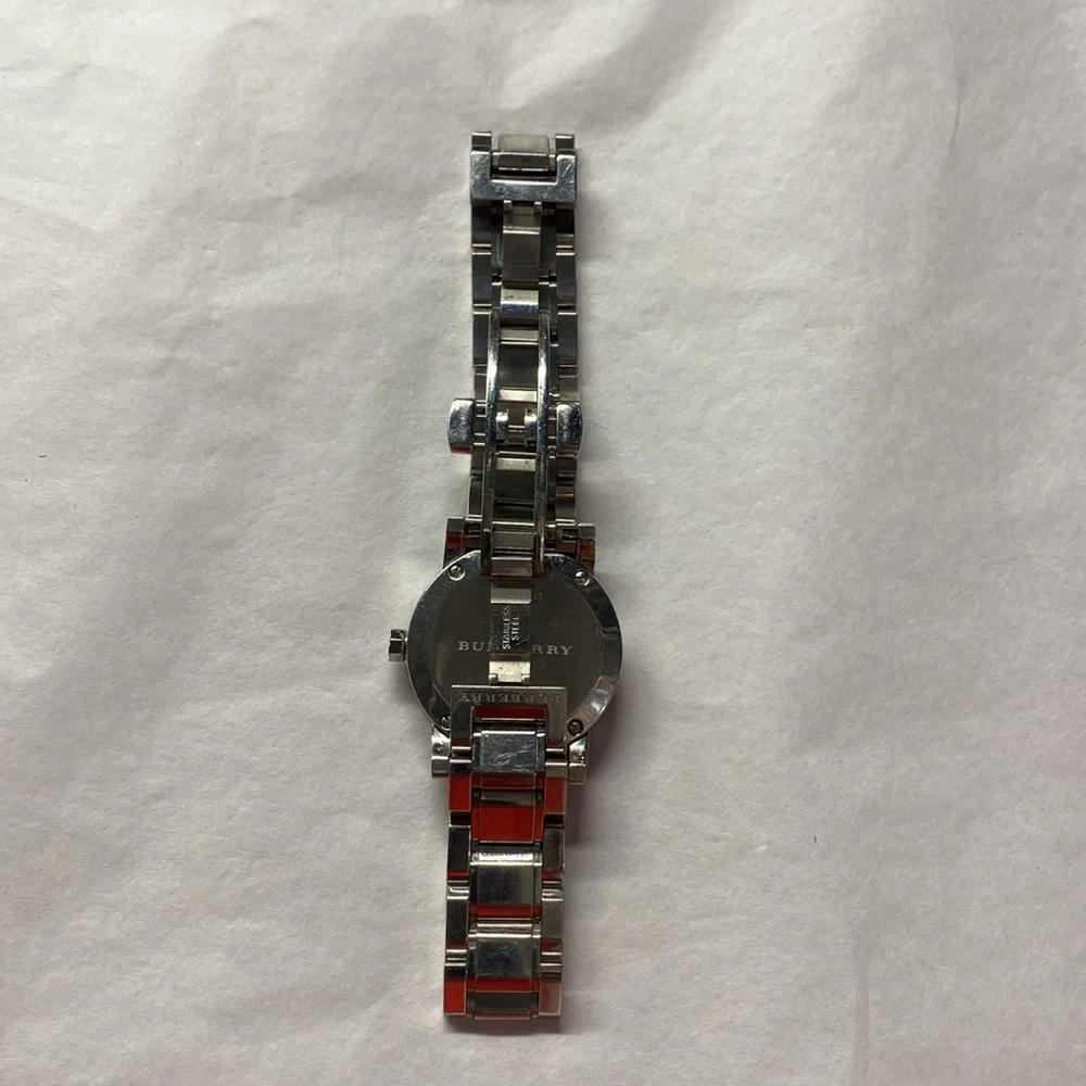Burberry NIB Silver Round Face watch